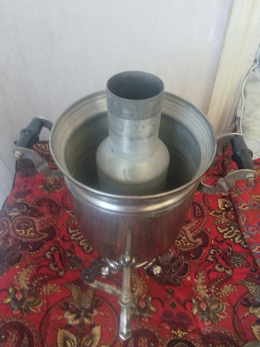 Samovar sotiladi...