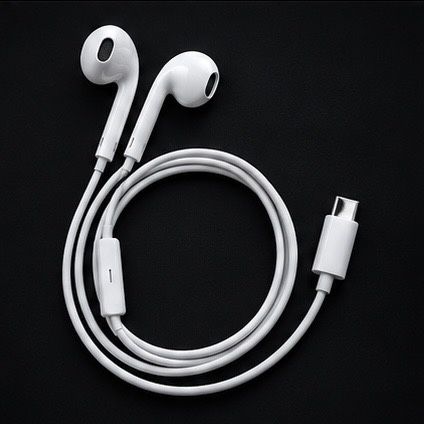Продам наушники Earpods