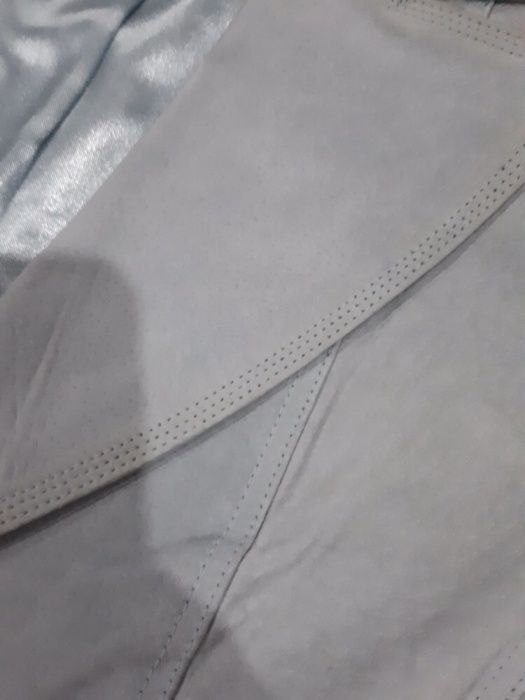 Женская кожаная куртка продается