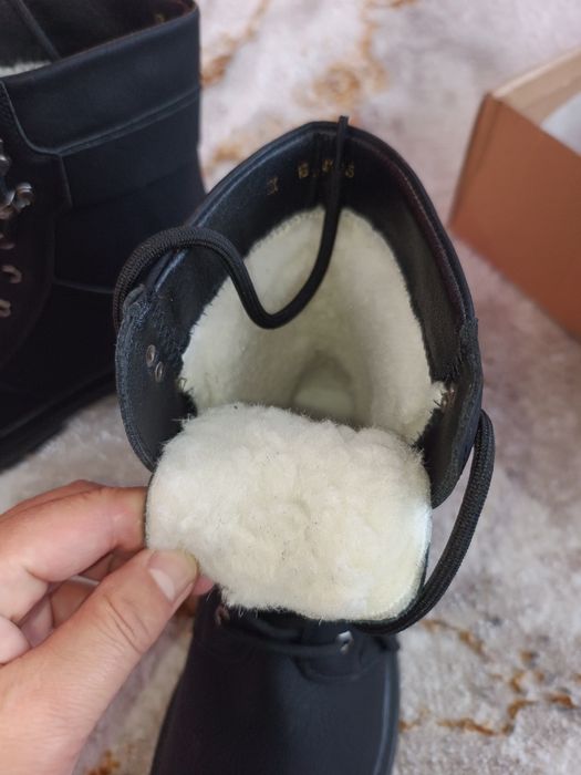 Ботинка сатылады