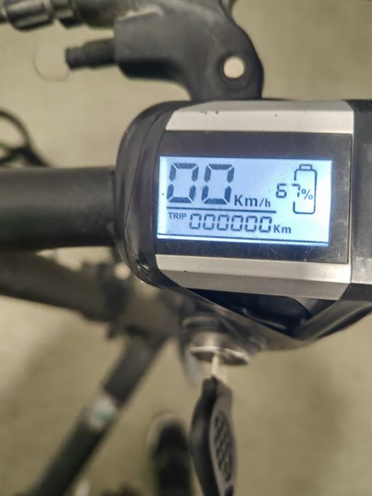 Bicicleta electrică mică