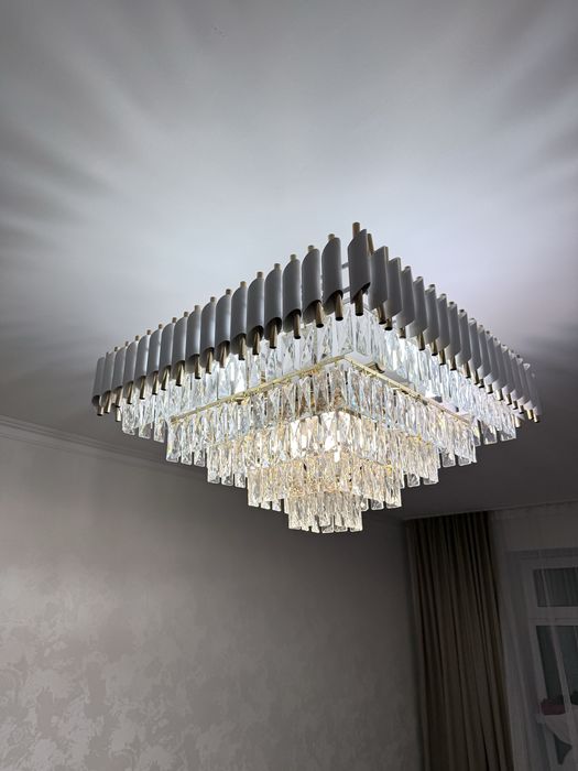 Люстра срочно в хорошем состоянии