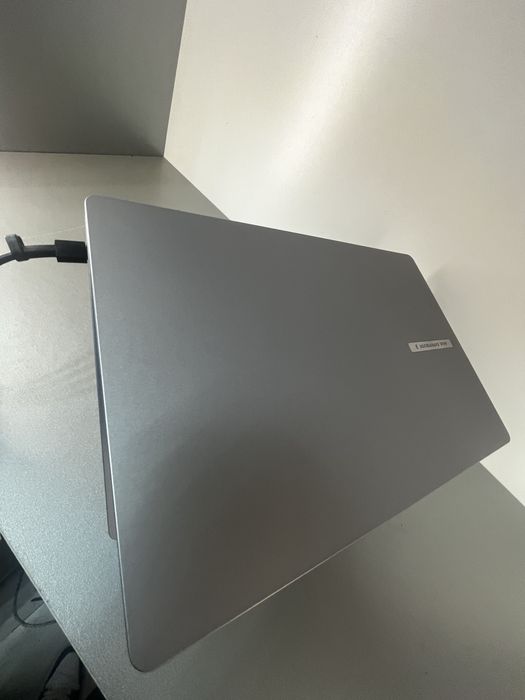 Asus ExpertBook
