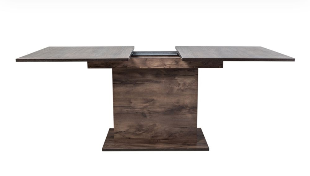 Обеденный стол для кухни