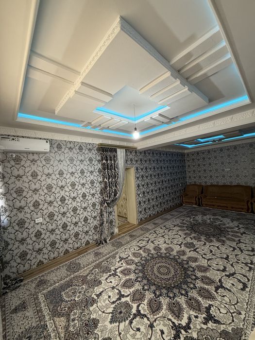 Oltin samarqand 3-xonali kvartira sotiladi