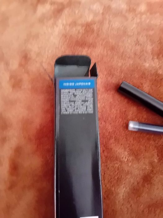 Surrat-fond de ten și palette concealer