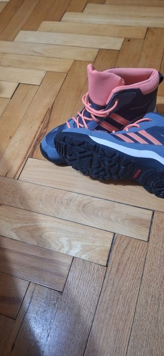 Adidas дамски маратонки N:39,5