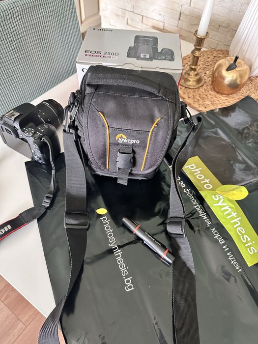 Фотоапарат Cannon EOS 250D