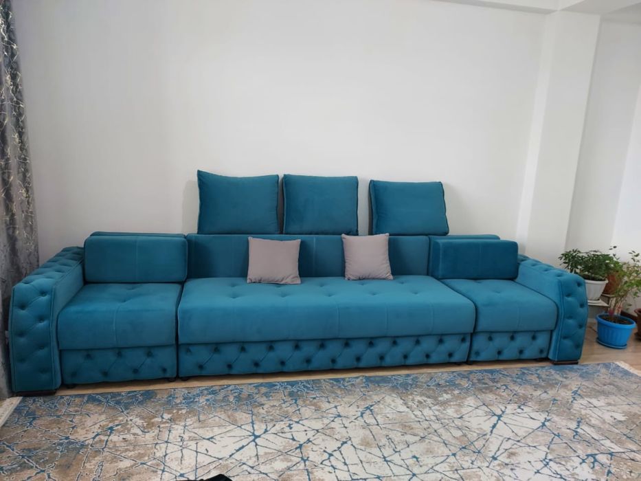 Срочно продам диван