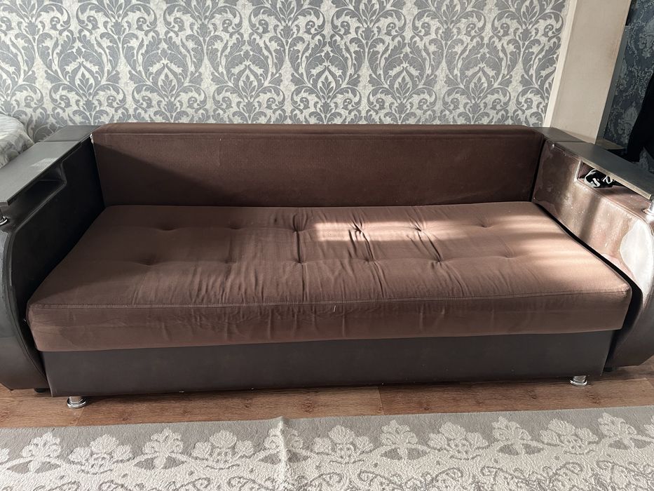 Диван раскладной. б/у