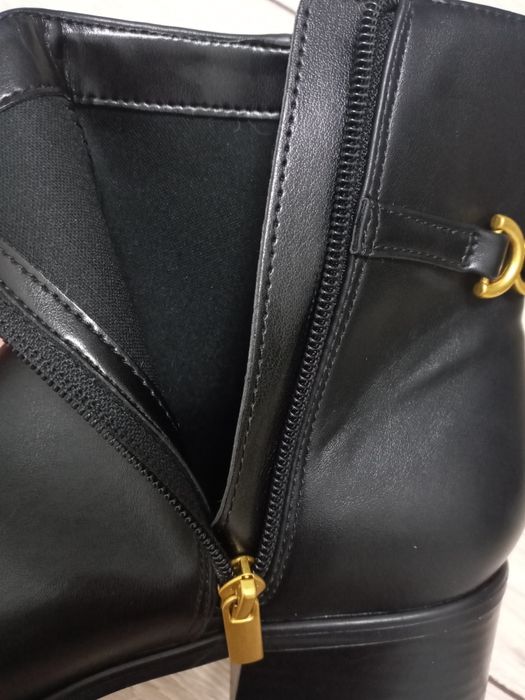 Продам новую обувь