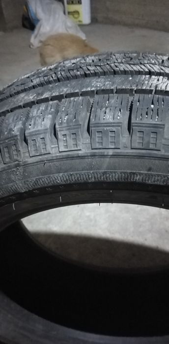 Шина 205/55/16 пачти нови липушка