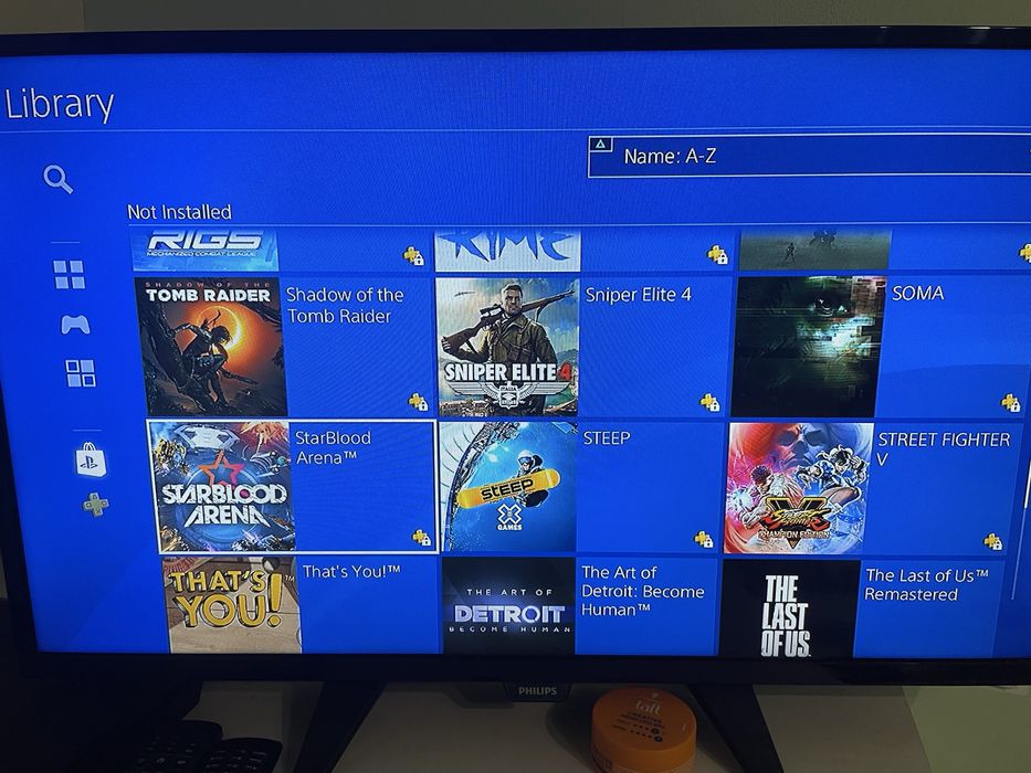 Playstation 4 Slim с акаунт пълен с игри