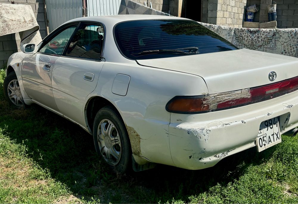 Toyota Carina ED,