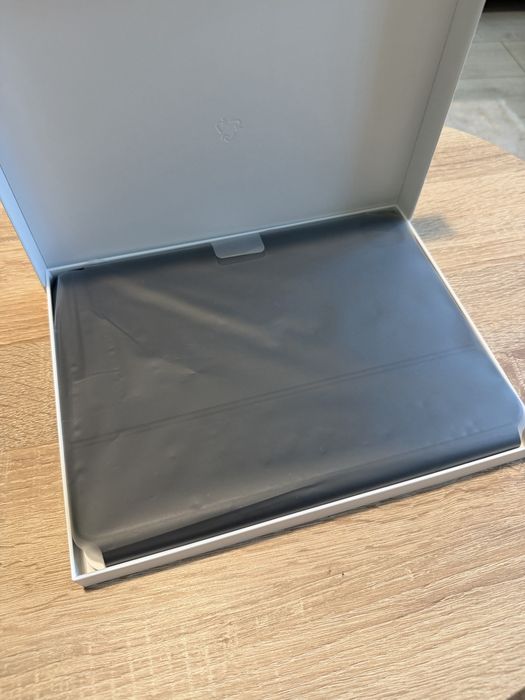 iPad Air (4th & 5th gen) Magic Keyboard