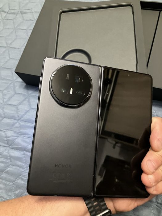 HONOR Magic V5 – 512GB / 16GB RAM – Snapdragon 8 Elite – Pachet Complet + Cutie