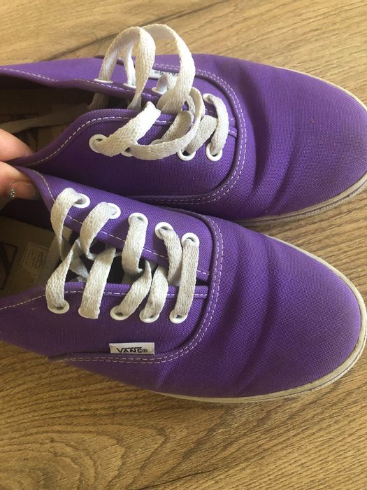 Кецове Vans лилави
