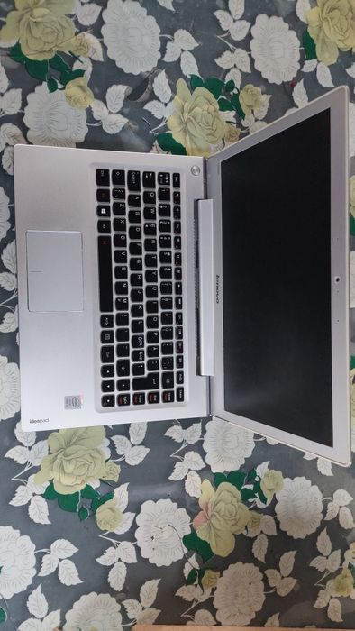 Laptop Lenovo IdeaPad i5