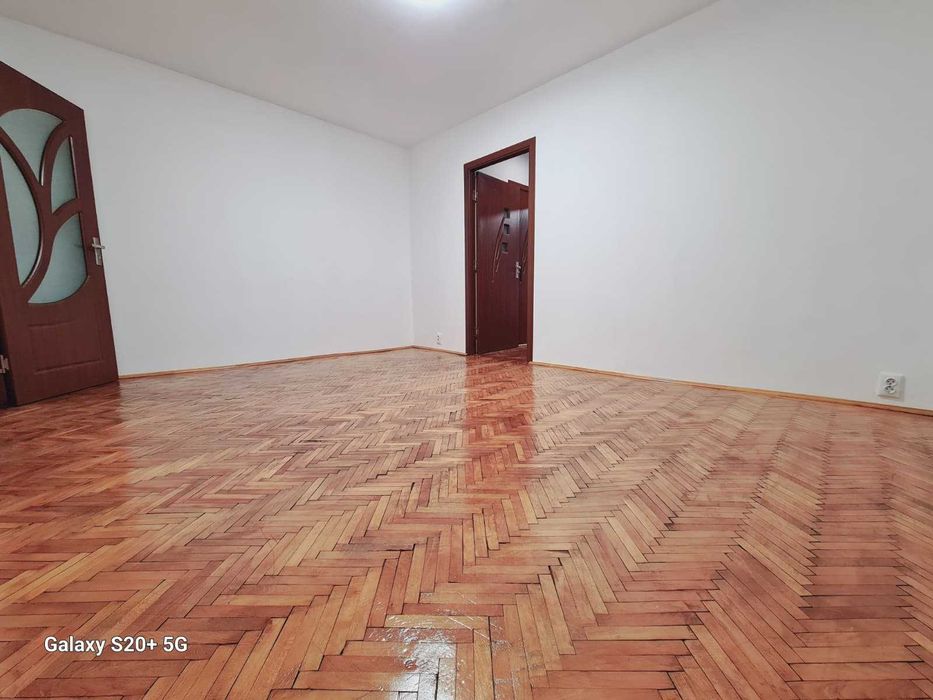 Apartament 2 camere, semidecomandat, Brazda lui Novac