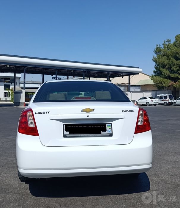 Lacetti 1.8 2010  Avtomat 3-pozitsiya/Lyuk