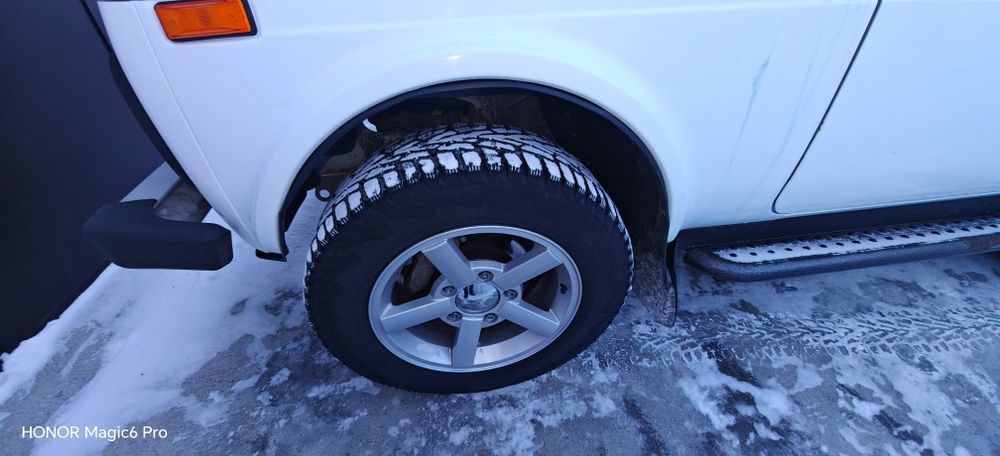 Продам резину на 16