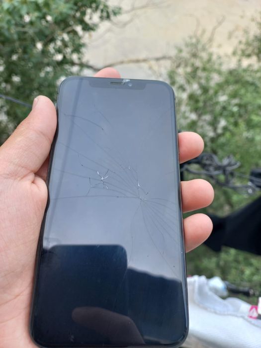 Продам  IPhone XS. 64gb