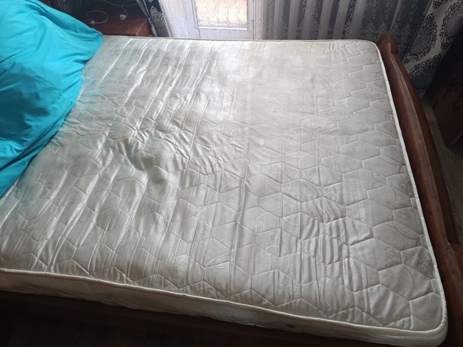 Продам матрас на двуспалку
