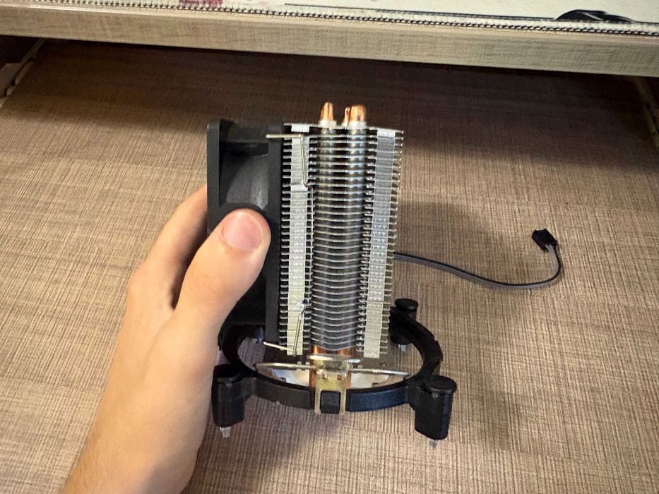 Vand kit procesor i7-920 + cpu cooler pentru el