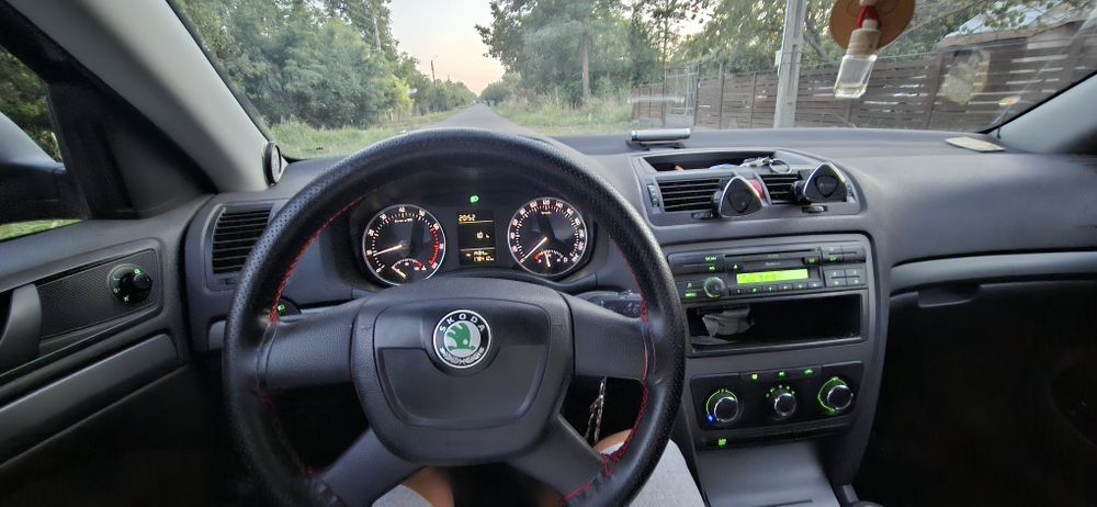Skoda Octavia 2  1.4 mpi
