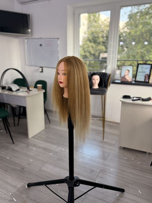 Extensii păr Sibiu - Keratină, Nanoring, Tape-in, Cusute, Clip-on