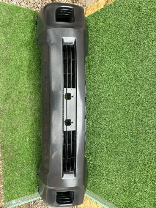 Бампер передний Тойота TLC 200 дубликат