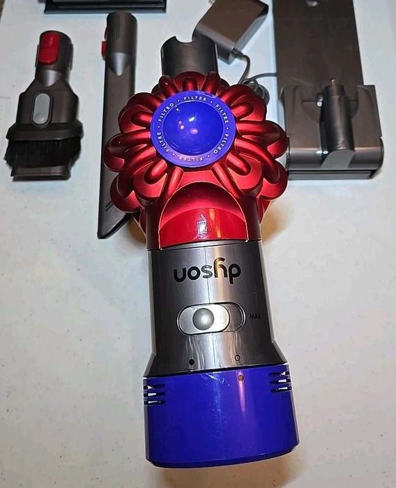 Dyson V8 Animal аккумуляторный пылесос