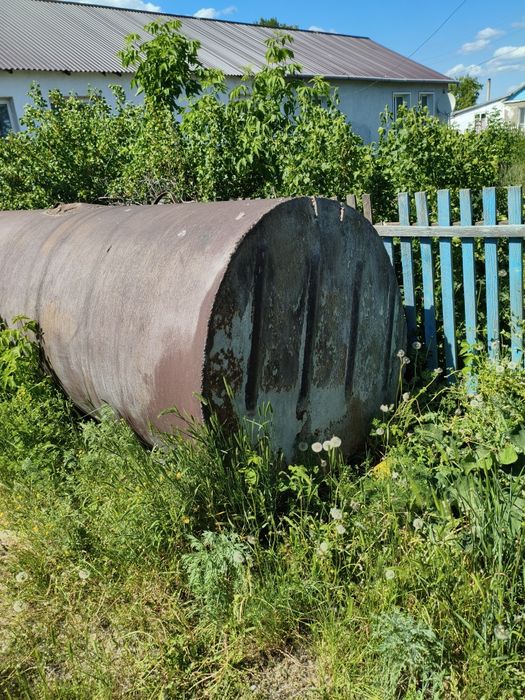 СРОЧНО Продам бочку 4 куба