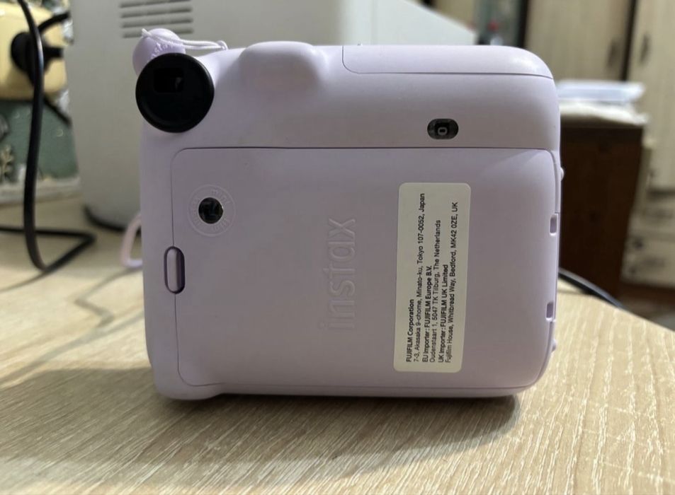 Instax 12 mini.