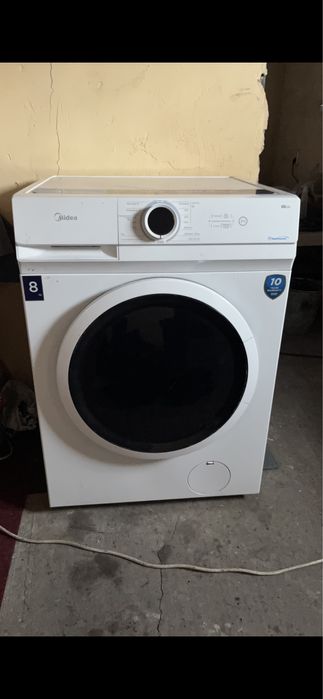Продам стиральную машину Midea