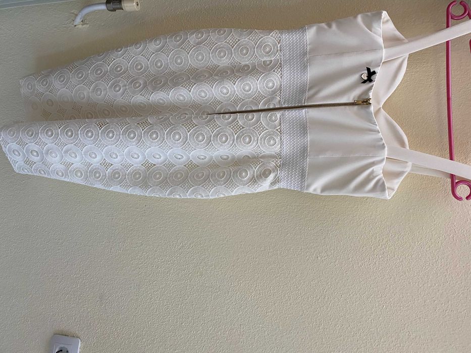 Дамска дантелена рокля L y n n e