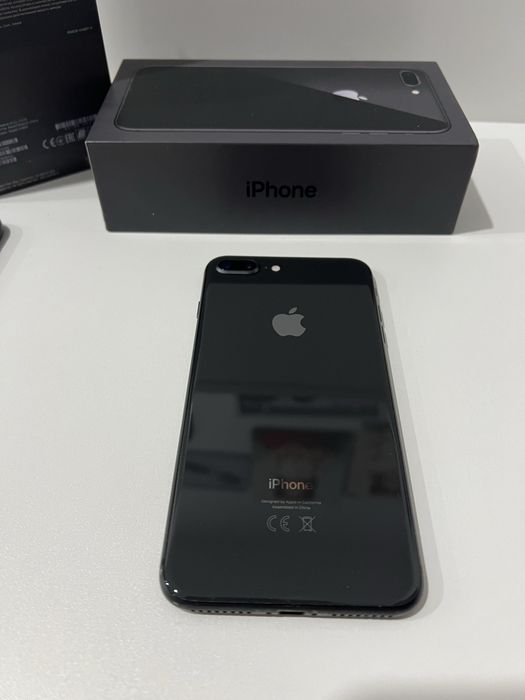 Iphone 8 Plus 64 GB Space Gray