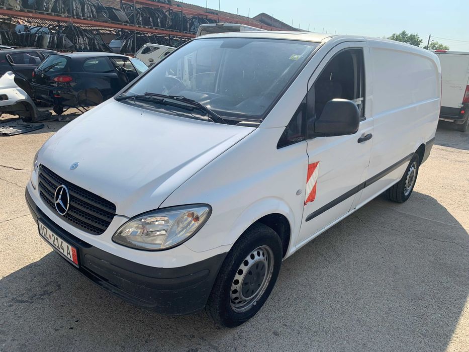 Usa Oglinda Prag Stalp Parbriz Mercedes VITO W639 109 111 115 CDI 2006