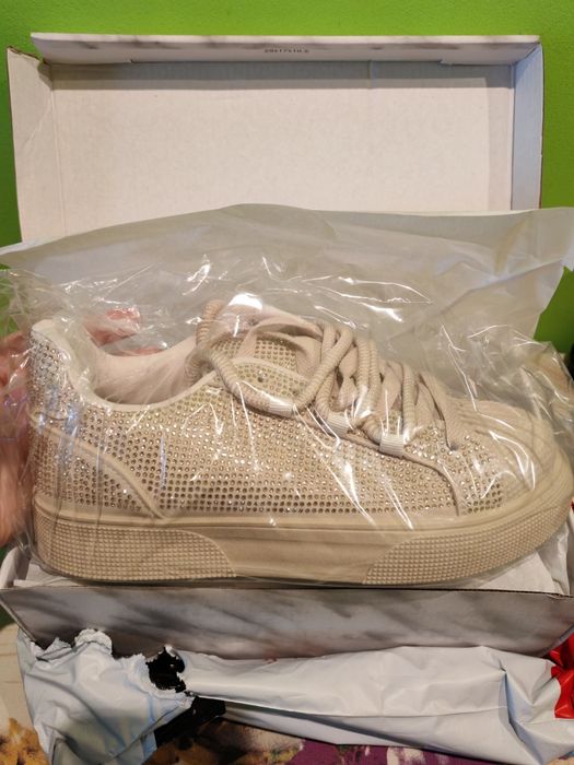 Дамски кецове блестящи 40н