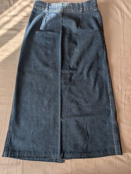 Дънкова пола с висока талия