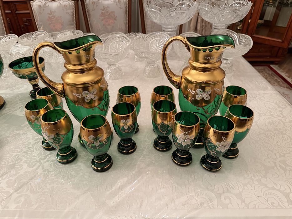 Графины Чешские 2 комплекта