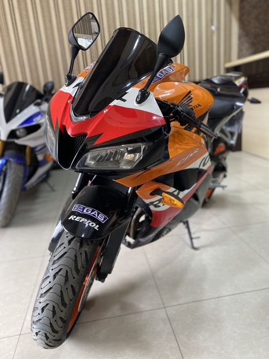 Honda cbr 600rr yili 2010