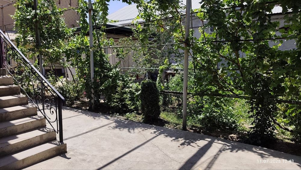 Mirzo Ulugbek ginekalogiya institut mahallada yashashga tayyor 4 xona