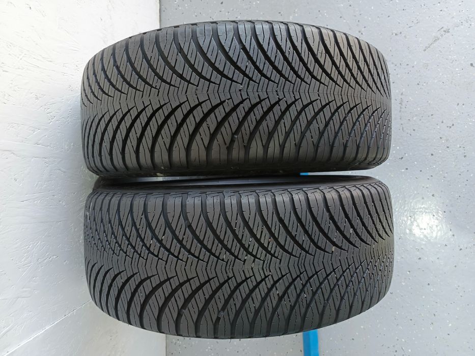 225.55.17 Goodyear All Season Second-hand