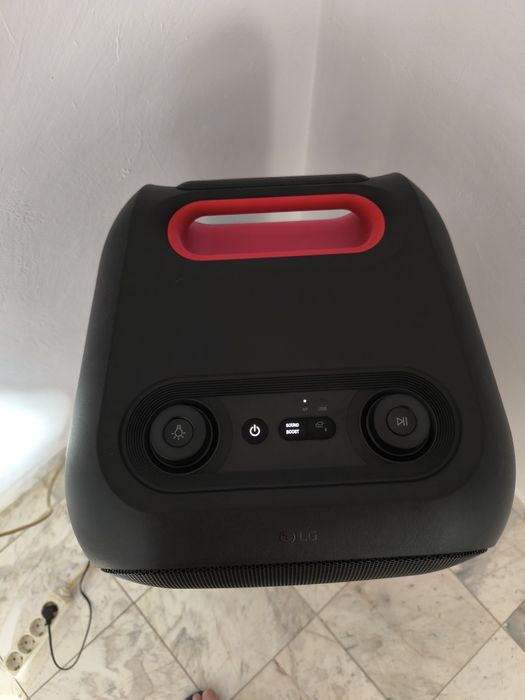 LG XBOOM XL9T party speaker / парти тонколониа