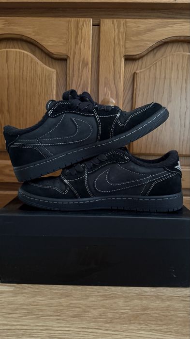 Air Jordan 1 x Travis Scott Black Phantom - marimea 42
