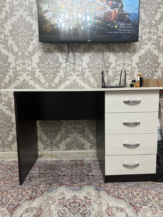 Продается писмены стол