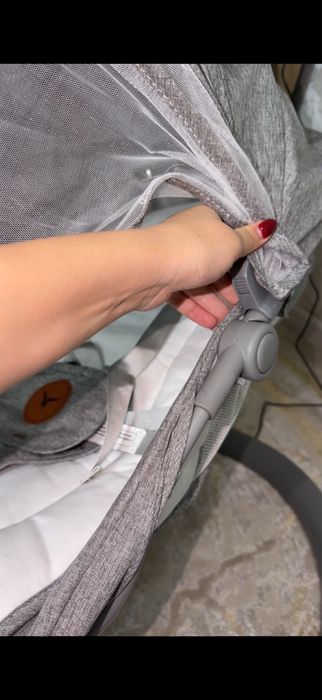 Шезлонг новый продам