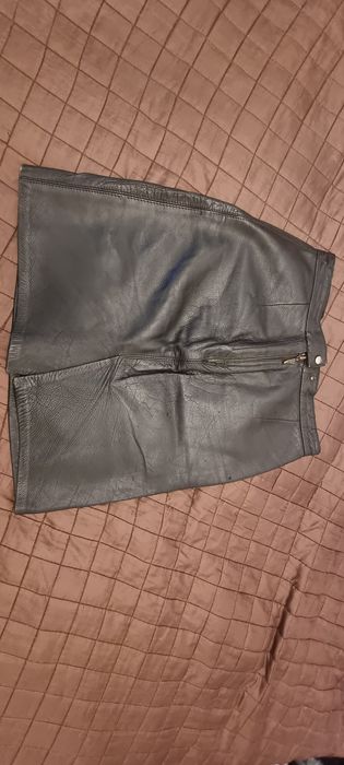 Fusta din piele naturala 100 %