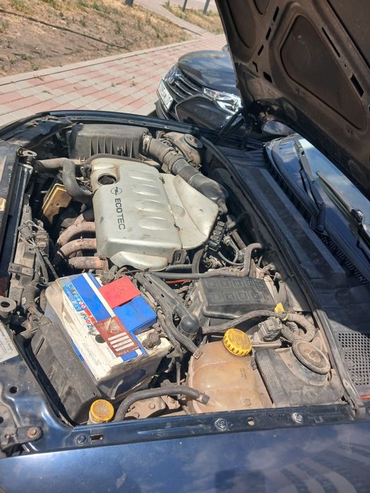 Opel vectra 1.8 2000г.